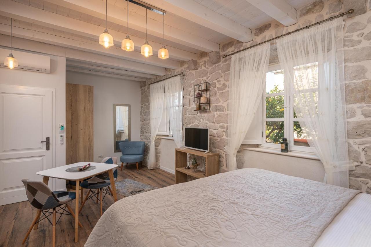 Apartments Villa Agava 챠브타트 객실 사진