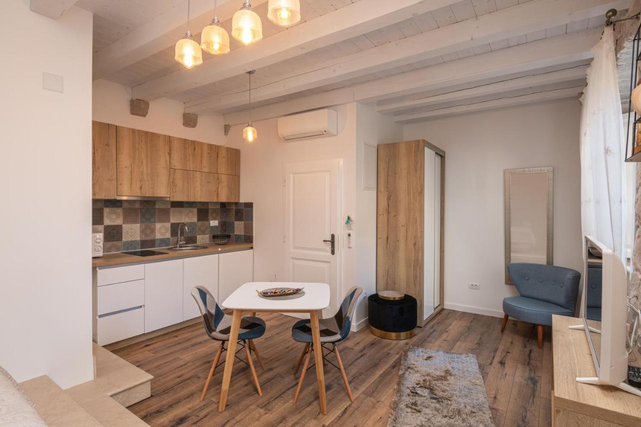 Apartments Villa Agava 챠브타트 객실 사진