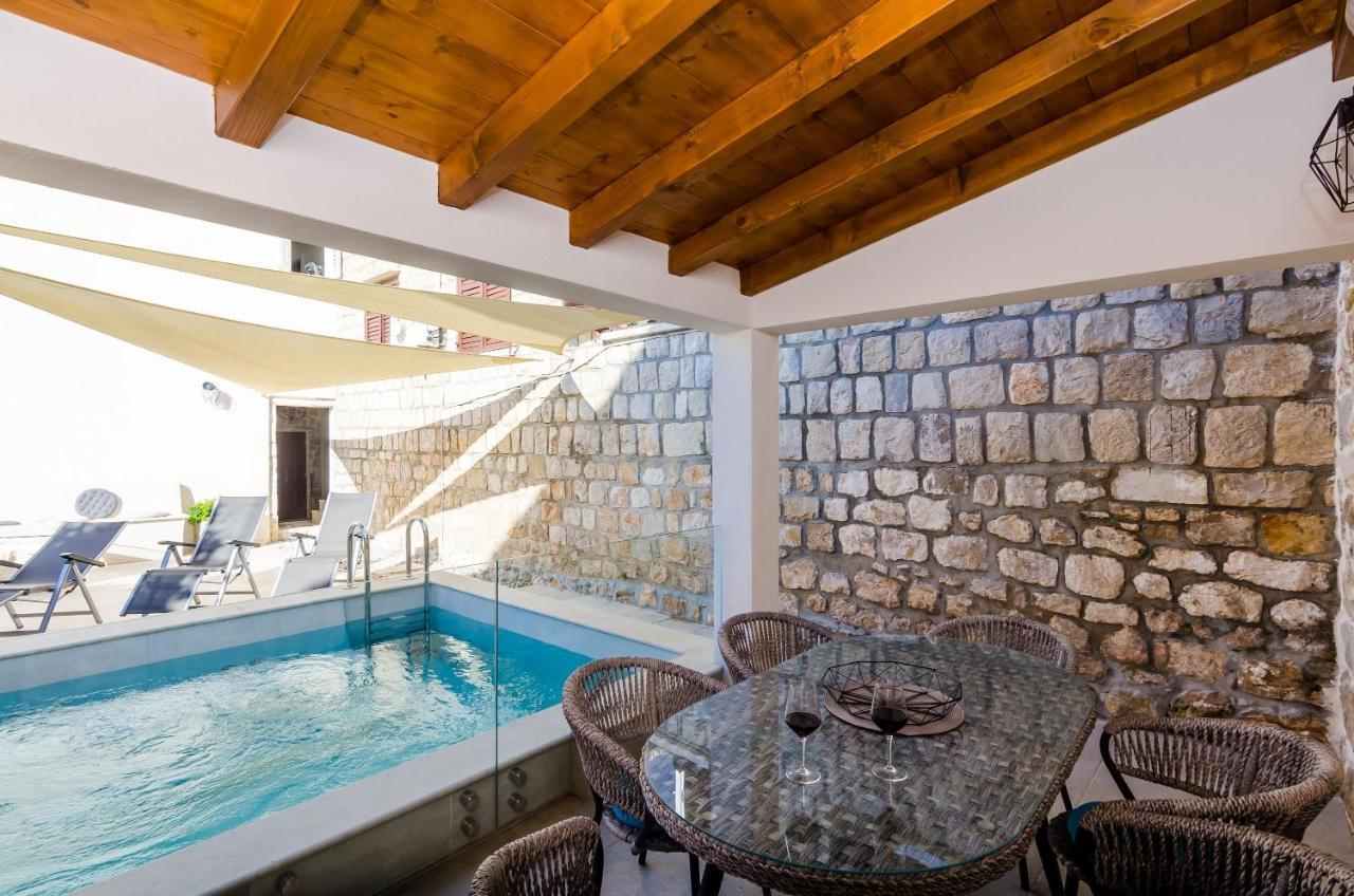 Apartments Villa Agava 챠브타트 외부 사진