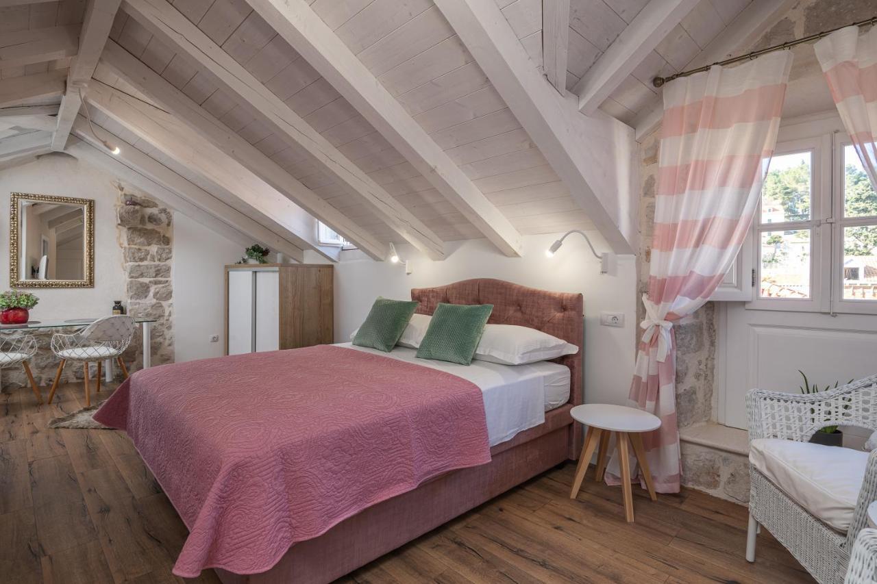 Apartments Villa Agava 챠브타트 외부 사진