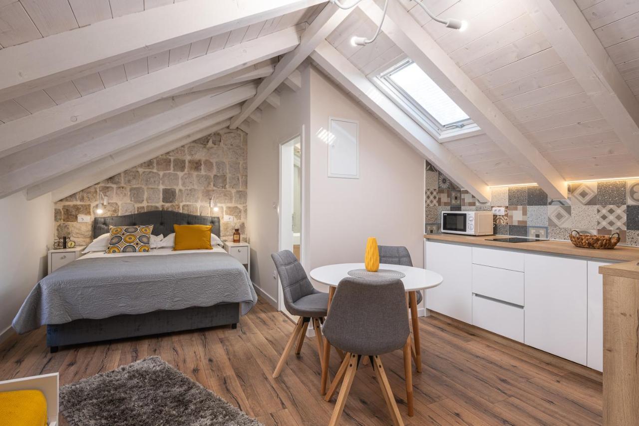 Apartments Villa Agava 챠브타트 외부 사진