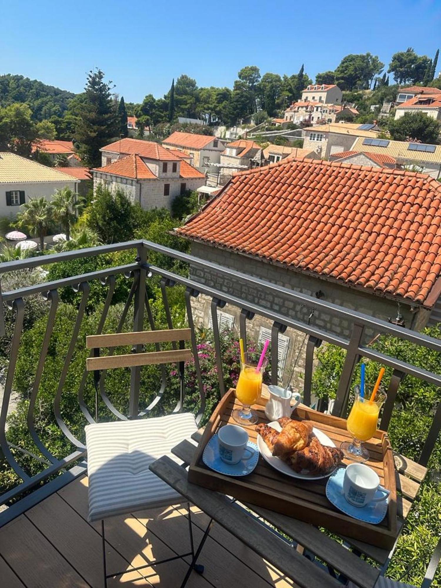 Apartments Villa Agava 챠브타트 외부 사진