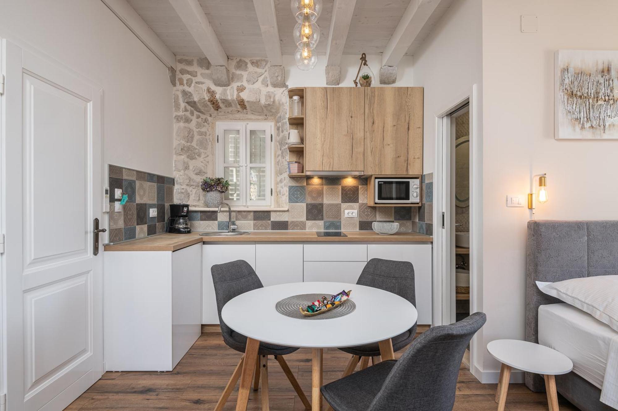 Apartments Villa Agava 챠브타트 객실 사진