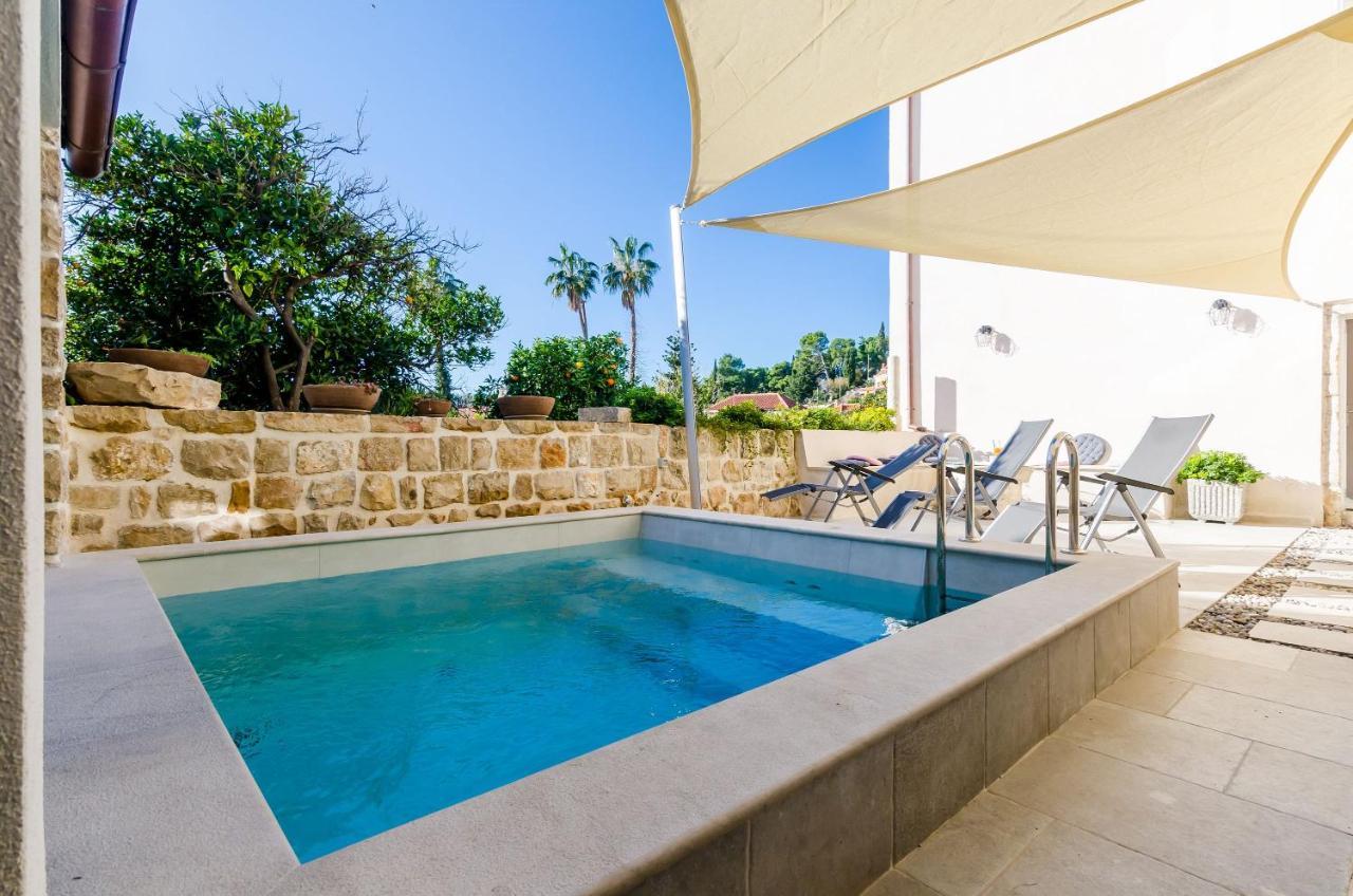 Apartments Villa Agava 챠브타트 외부 사진
